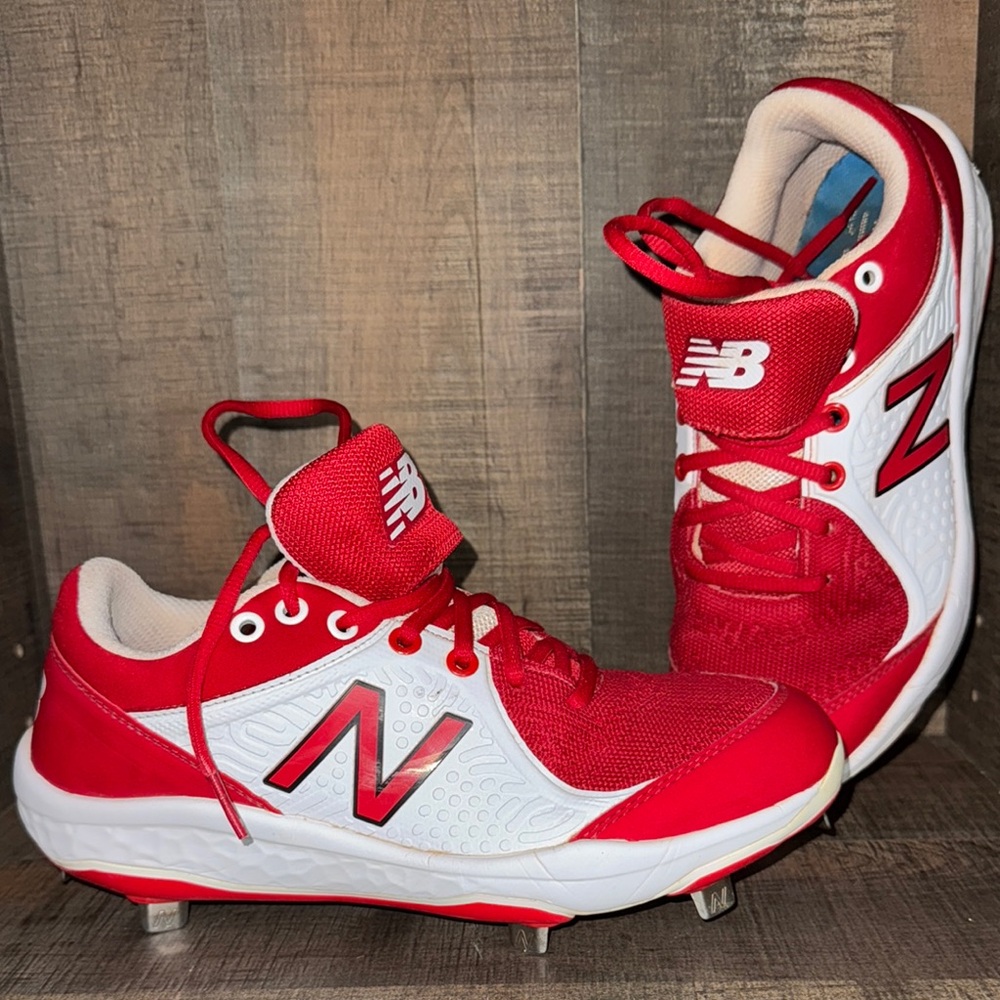 NEW BALANCE‎ Cleats-size 7